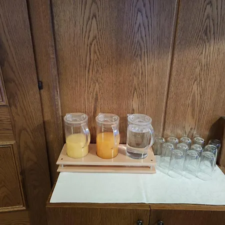 Haus Alpengruss Pensión 3*