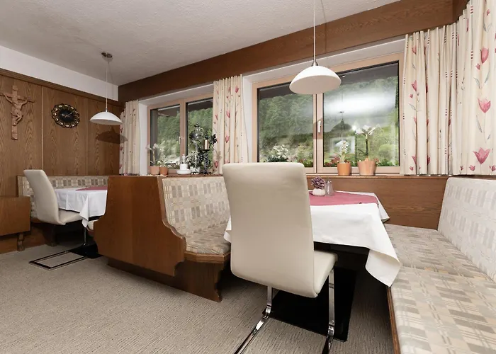 Haus Alpengruss Guest house