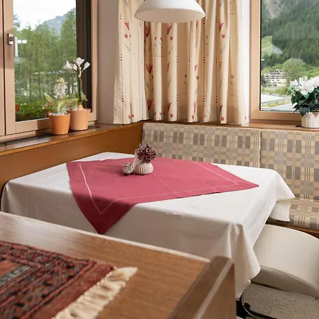 Haus Alpengruss Gasthuis
