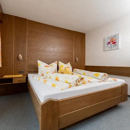 Haus Alpengruss Pensionat 3*