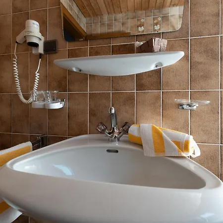 Pensionat Haus Alpengruss 3*