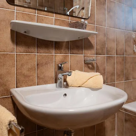 Haus Alpengruss بيت ضيافة